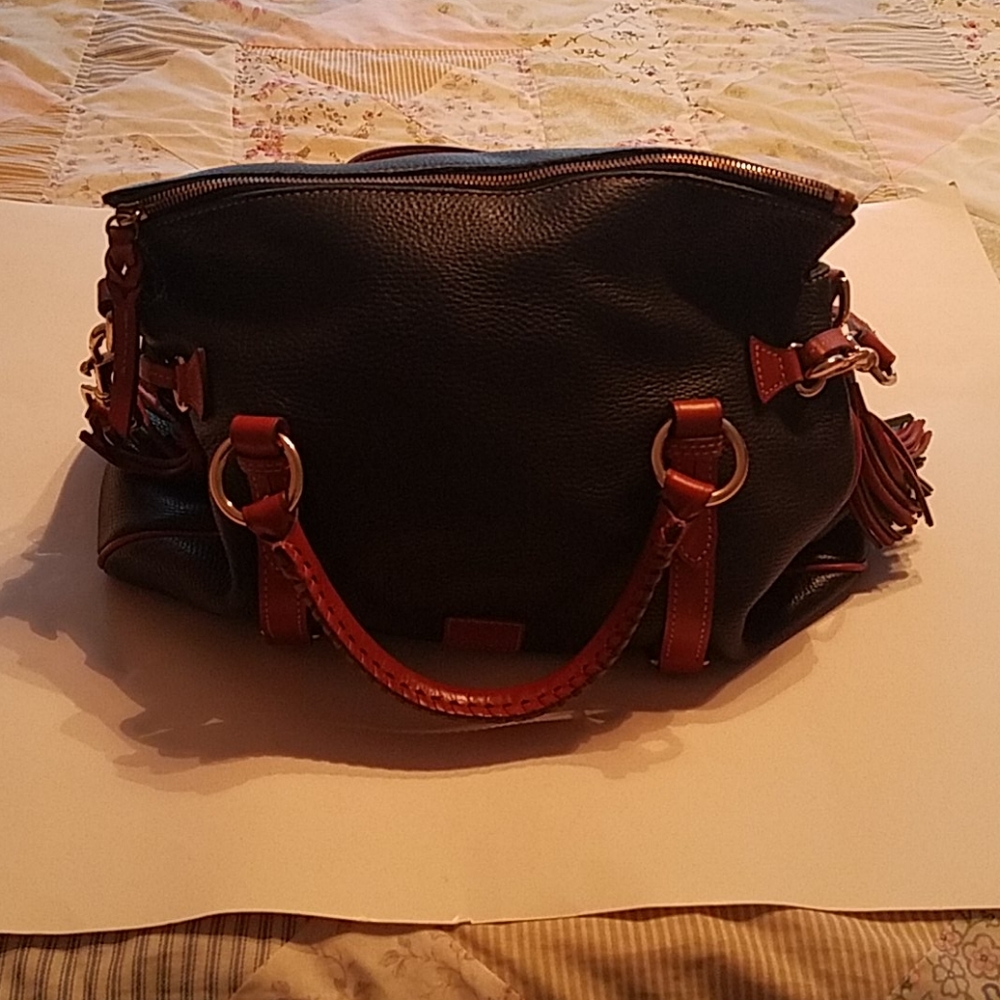 Dooney and bourke large shoulder bag